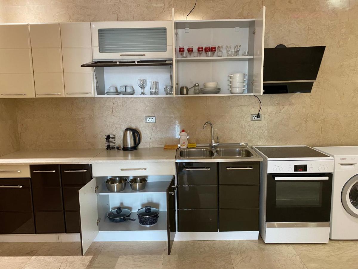 Apartment In Porta Batumi Tower 外观 照片